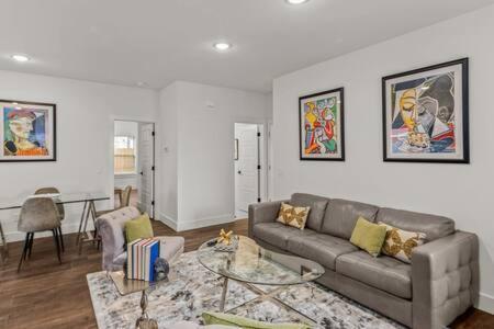The Warhol - Pet-Friendly Apartment Μπέντονβιλ Εξωτερικό φωτογραφία